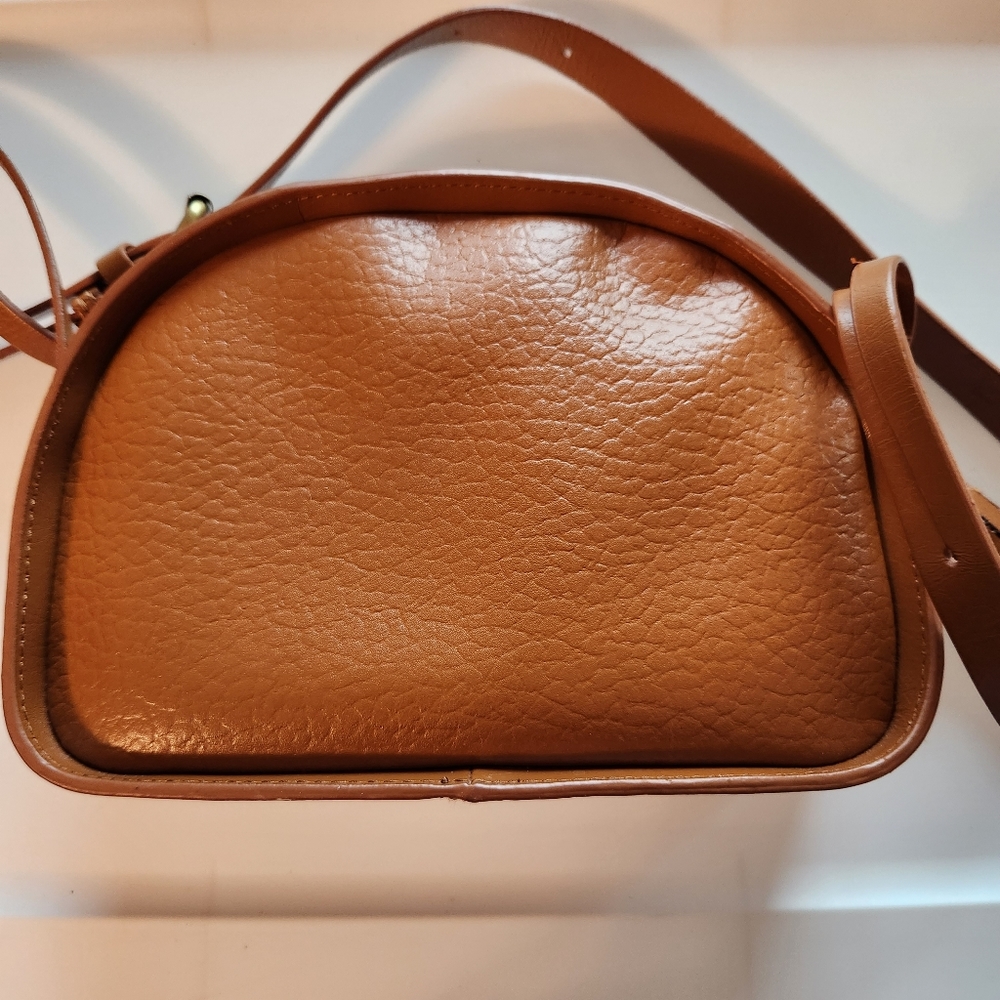 Kelsi Dagger Purse like new